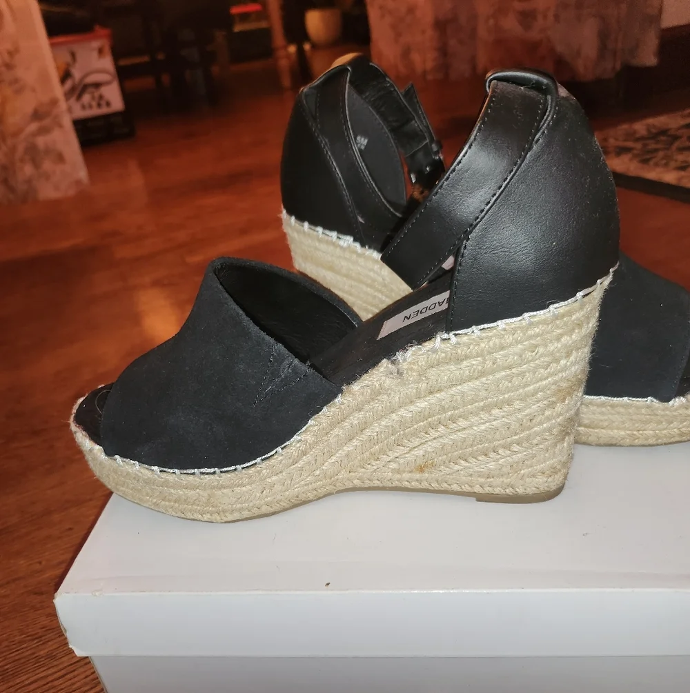 Steve Madden Black Espadrille Wedges - Picture 4 of 8